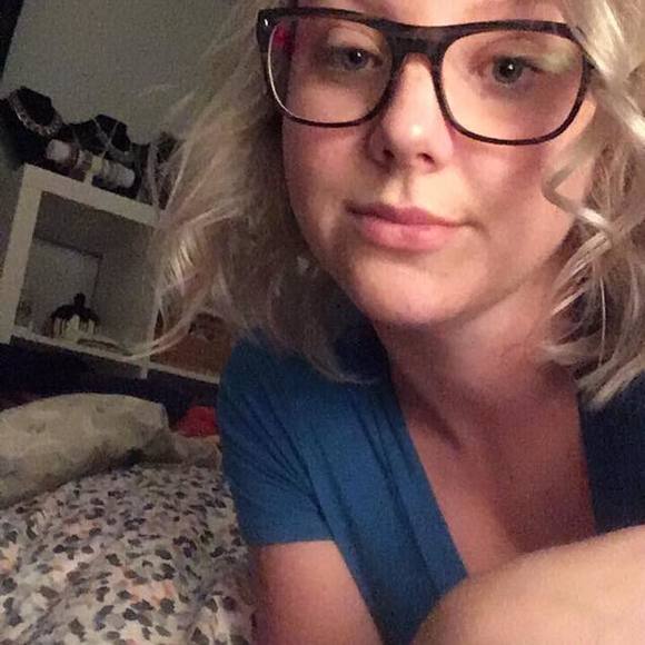 Meet your Posher, Kassie - Picture 1 of 1